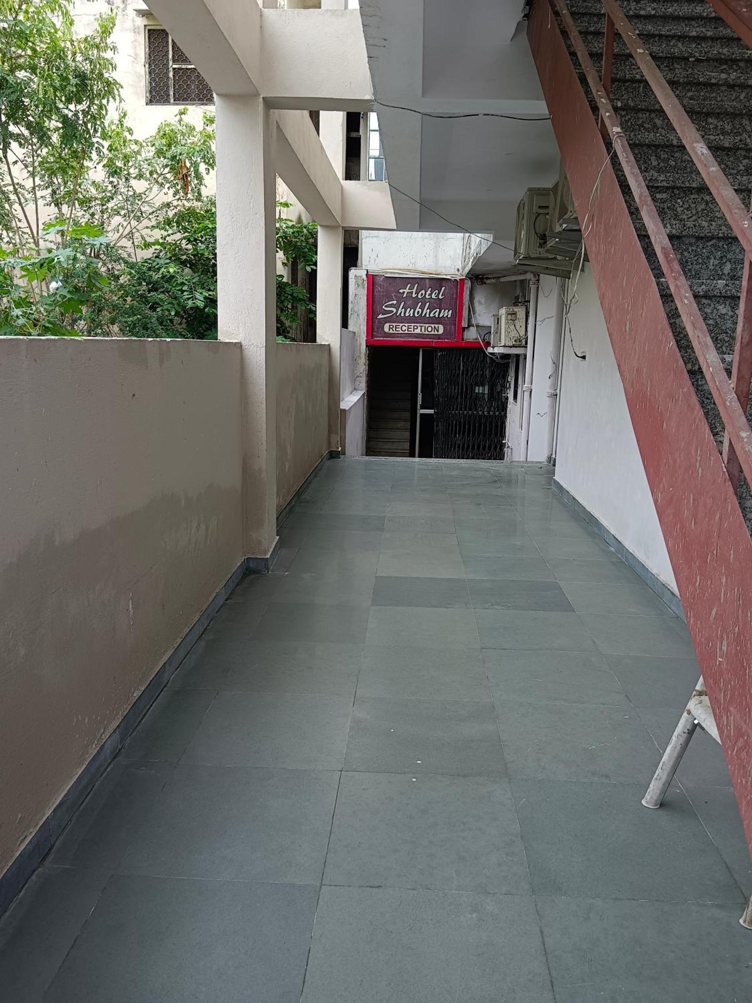Hotel Shubham Udaipur Exterior photo