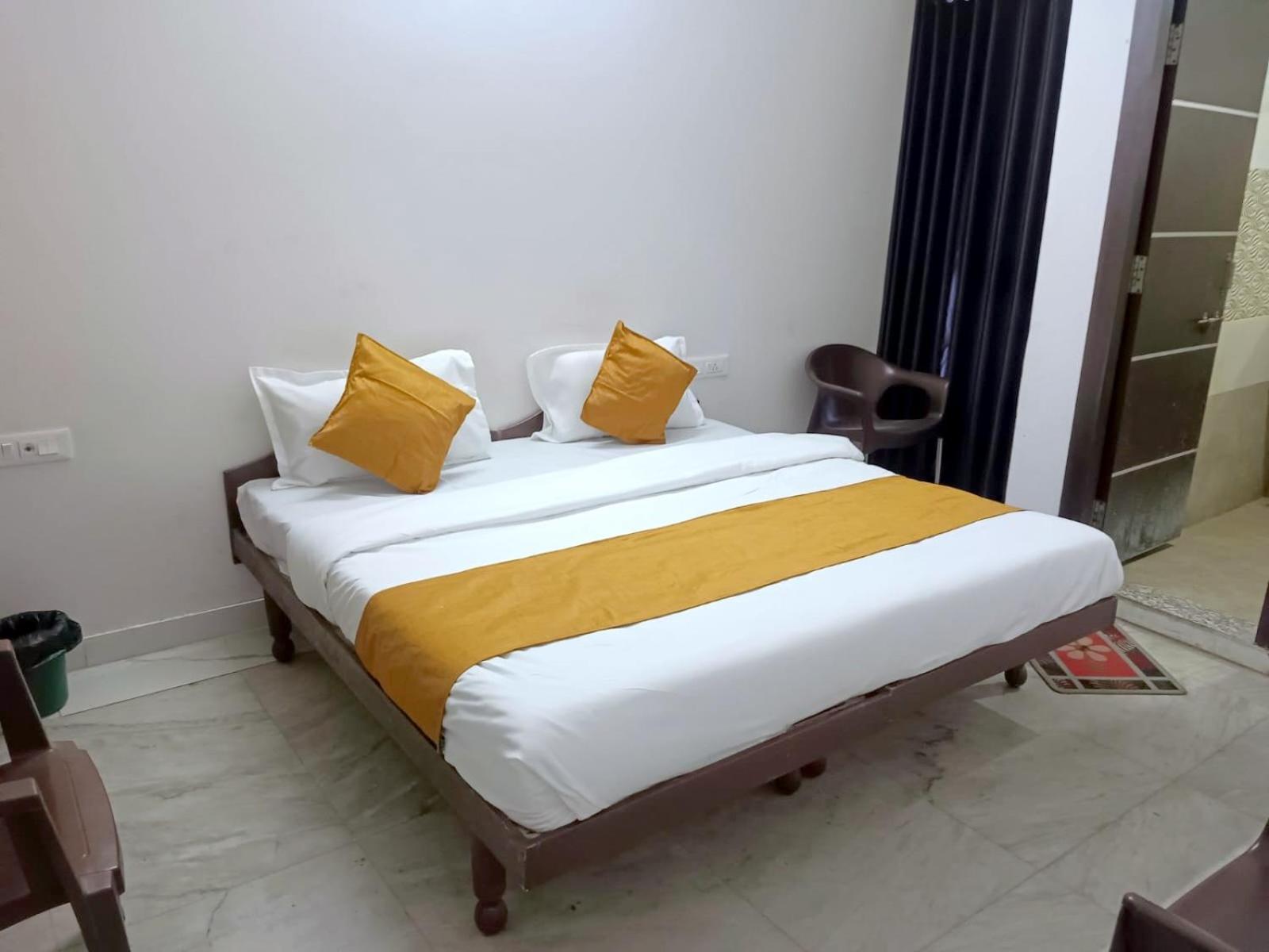 Hotel Shubham Udaipur Exterior photo